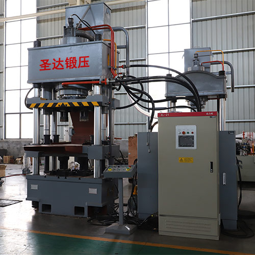 全自動(dòng)鹽磚機(jī) 全自動(dòng)鹽磚機(jī)