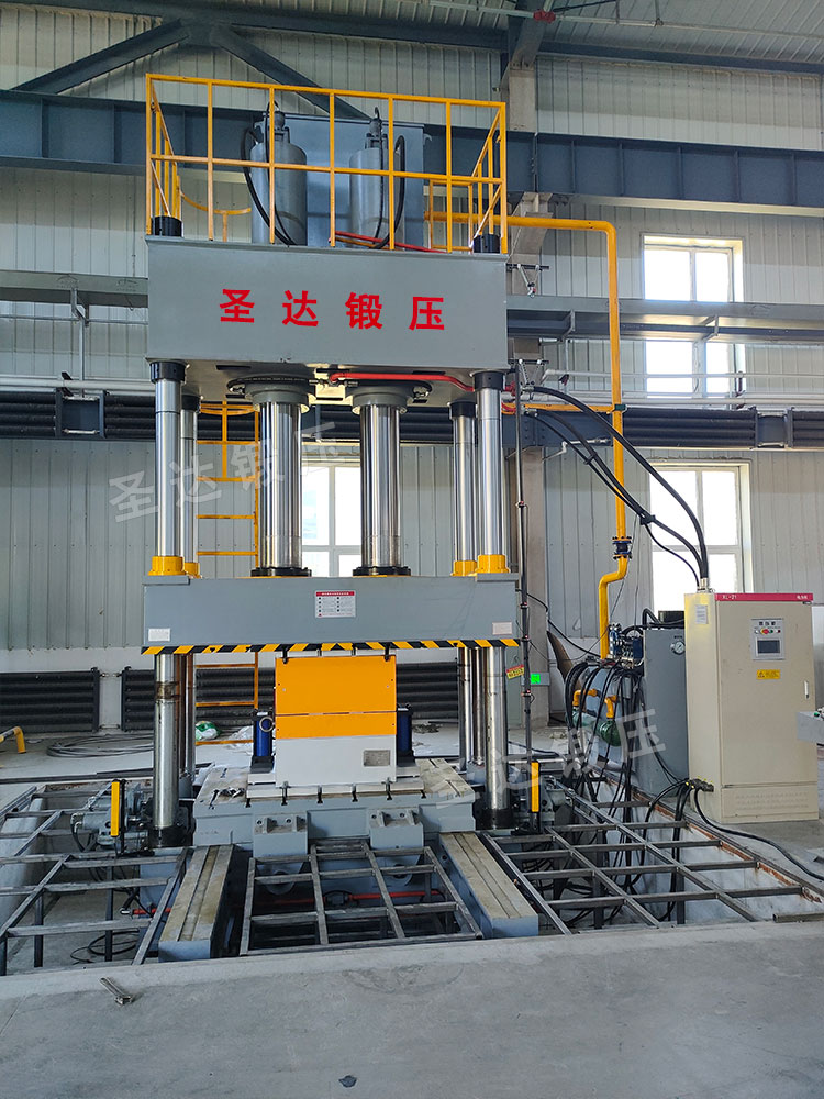 500噸三梁四柱液壓機(jī)客戶現(xiàn)場(chǎng) 500噸三梁四柱液壓機(jī)客戶現(xiàn)場(chǎng)