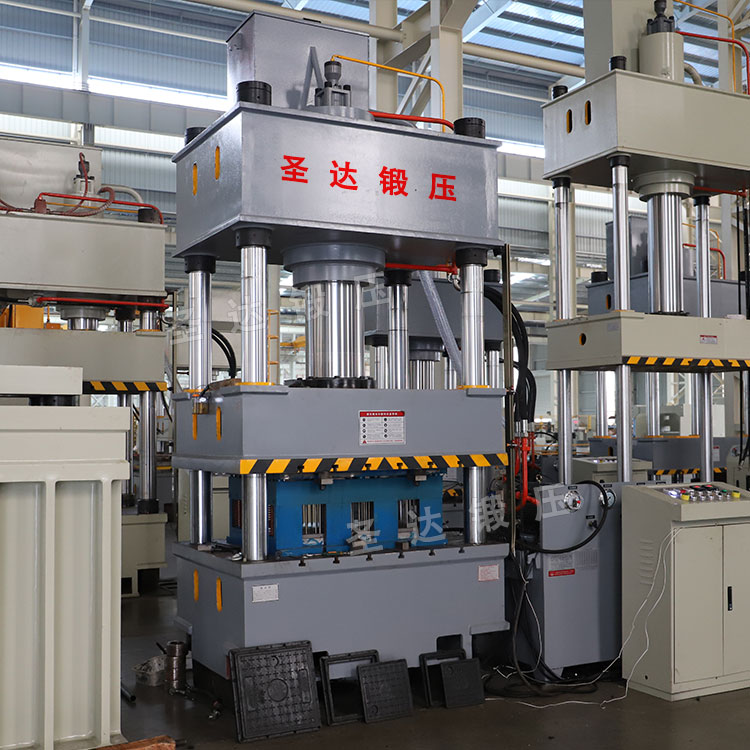 315噸三梁四柱液壓機(jī) 315噸三梁四柱液壓機(jī)