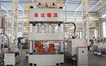 四柱液壓機的工作原理、特點以及應用