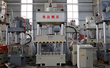 四柱液壓機工作原理是什么？